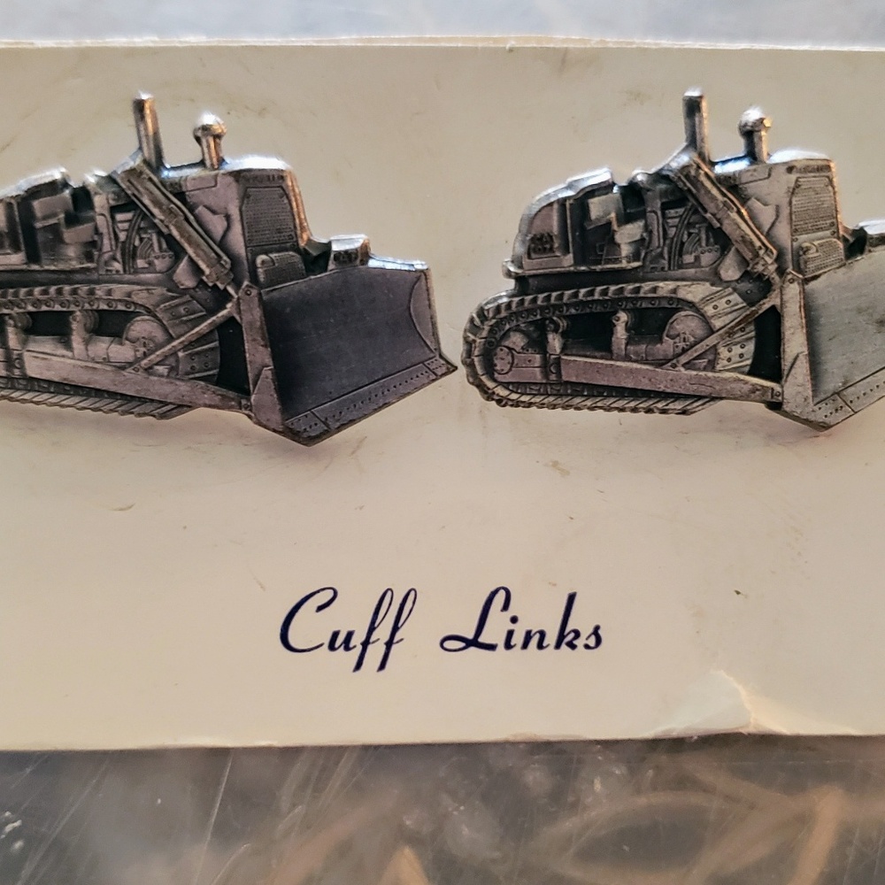 Cuff link antique collectables
